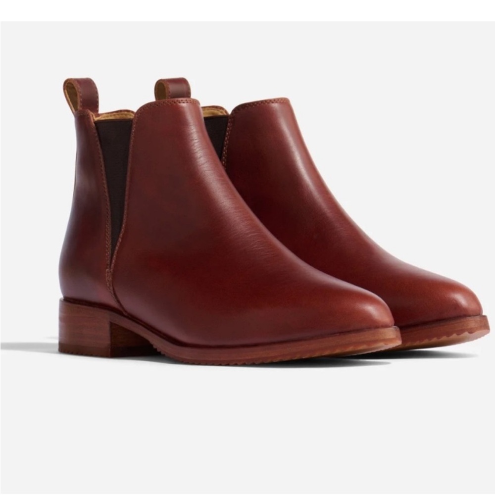 NWT Nisolo Eva Chelsea Boots Auburn Brown Leather 8.5 Water Resistant $228